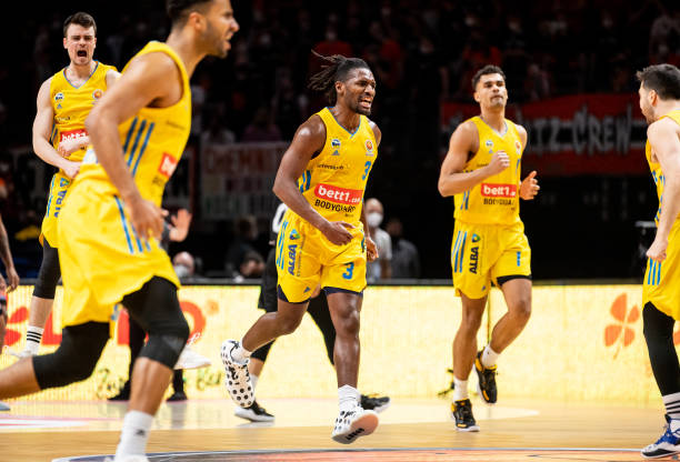 中的力量运 中的力量运